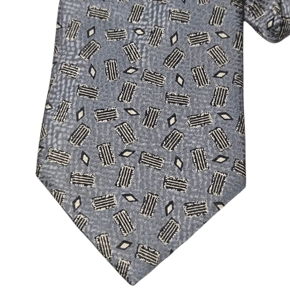 Stafford 100% Silk Tie – Gray Geometric Pattern Necktie